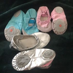 Toddler ballet slippers(bottoms are flat/thin). Sizes 5/6, 7/8, 9/10